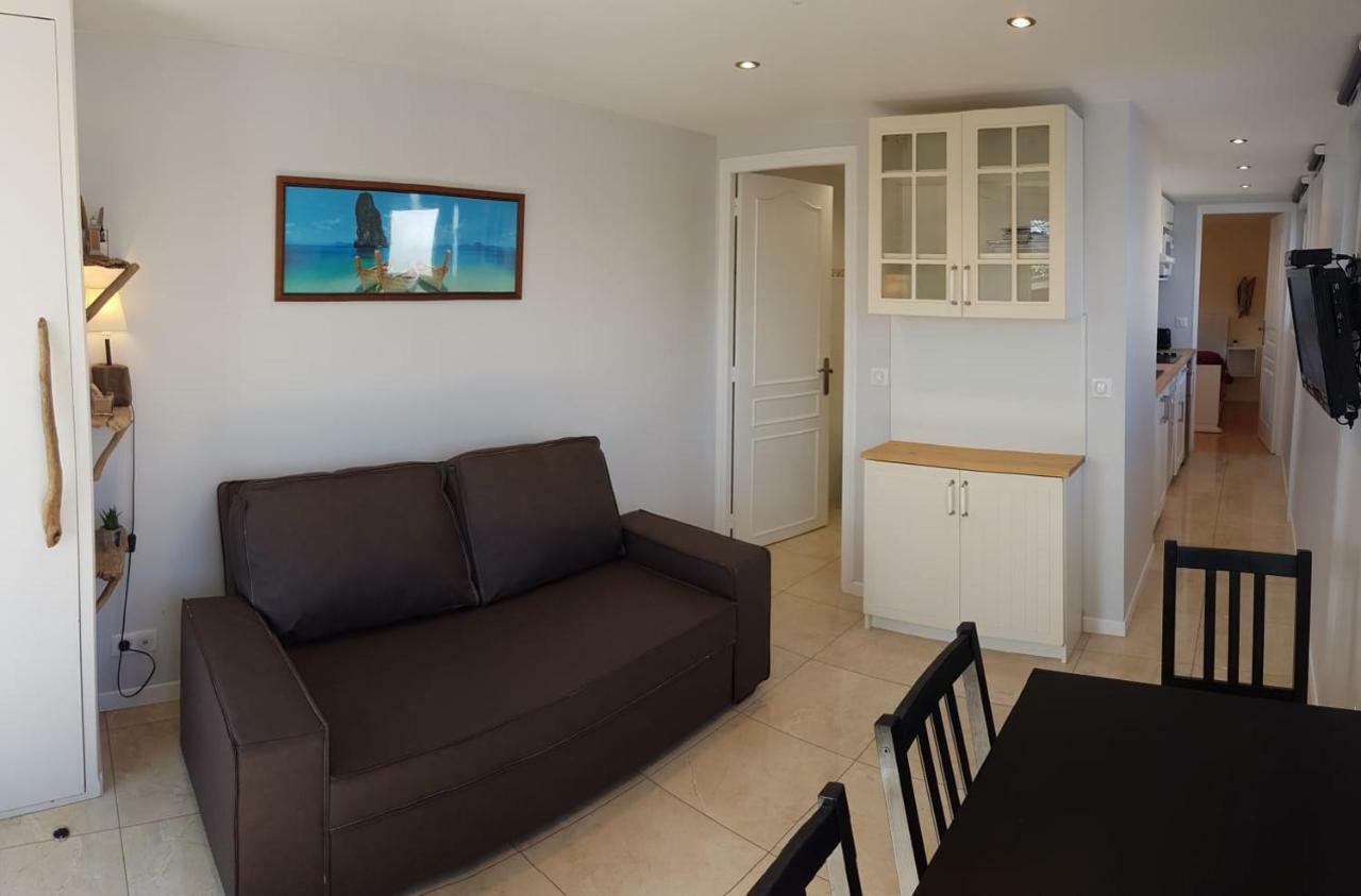Maisonnette Bois Flottes Salles  Exterior photo